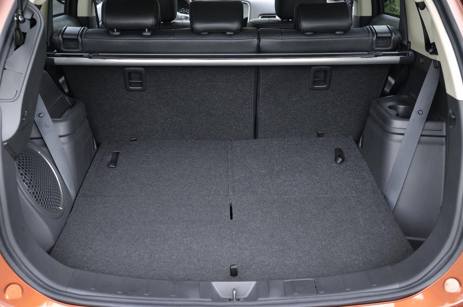  Mitsubishi Outlander 2012 года  (фото 38 из 89)